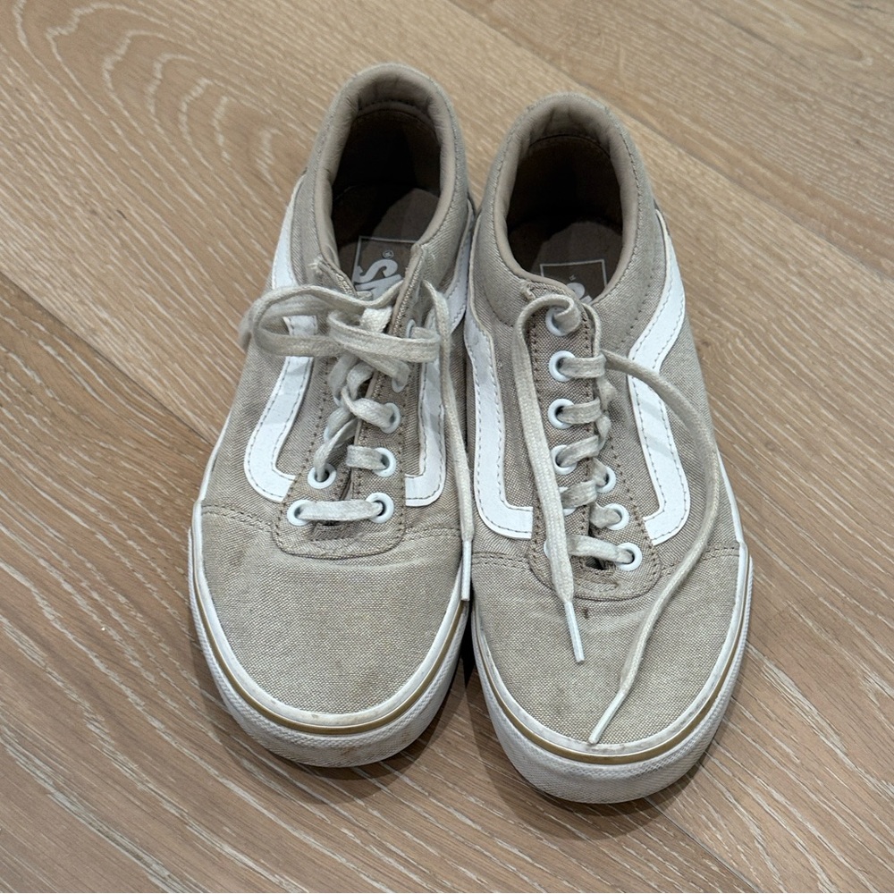Women’s Vans Tan and White Sneakers size 6.5